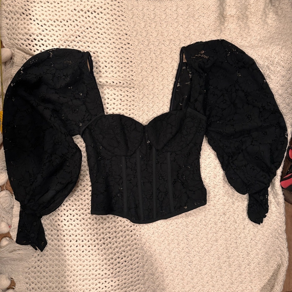 REVOLVE‎ STONE COLD FOX SMALL CORSETS LACE  FLORAL BLACK pit to pit 13 inches